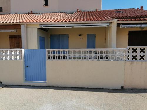 La Grande Bleue – Port Leucate, NY