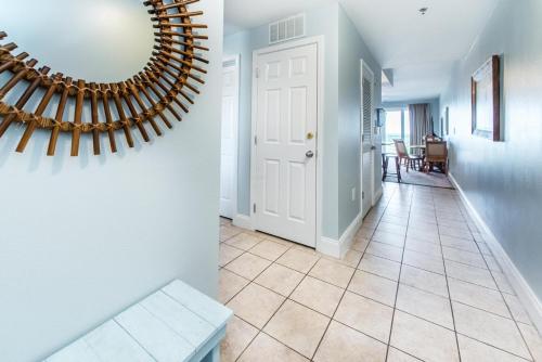 Laketown Wharf 928 by RealJoy Vacations - image 13