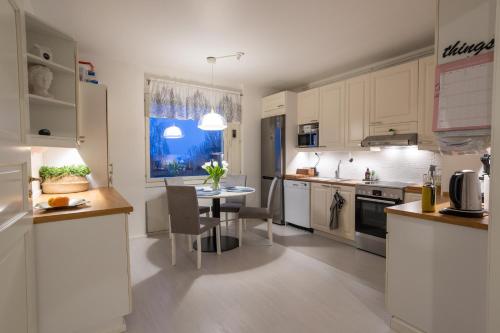 Modern design w/balcony, free parking,WiFi & A/C, Lappeenranta (fotografie 2)
