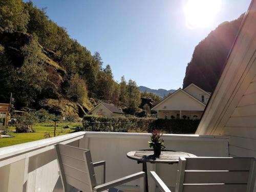 Bright and cozy apartment 1.5km from city centre in Flåm