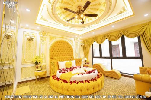 room detail thumbnail 1