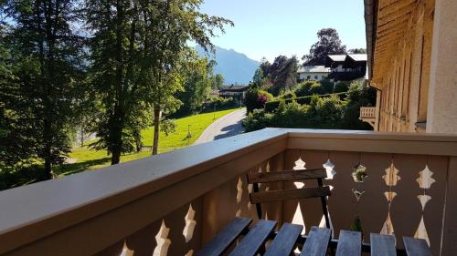 Königliche Villa Appartement mit Balkon