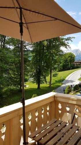 Konigliche Villa Appartement mit Balkon photo