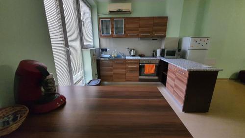 Minimalistic 1BR flat with a Parking spot