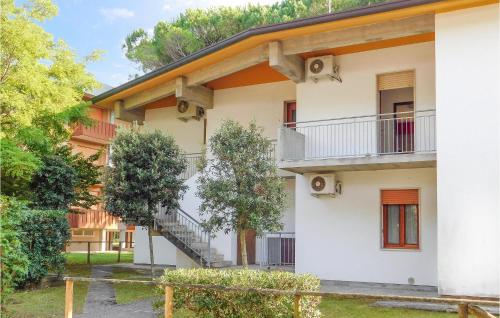 Amazing Apartment In Bibione With 3 Bedrooms - Bibione