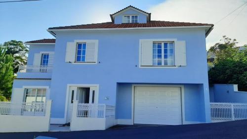  Casa Azul (Blue House), Unterkunft in Urzelina
