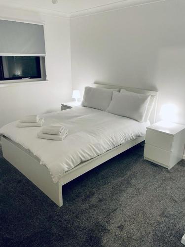 Modern 2 Bedroom Apartment With Free Parking, Glasgow (photo 3)