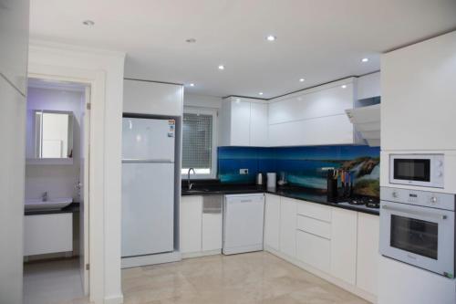 Sunrise hill villa with private pool -Bild 2 