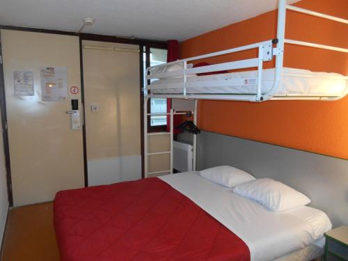 Sleeps 3