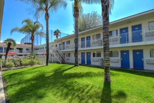 Motel 6 Rowland Heights, CA - Los Angeles - Pomona - 숙소 외관