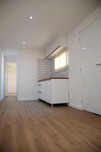 Apart SmartBox - Parada Robles
