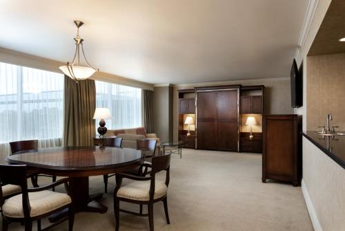 Hyatt Regency Houston West - image 11