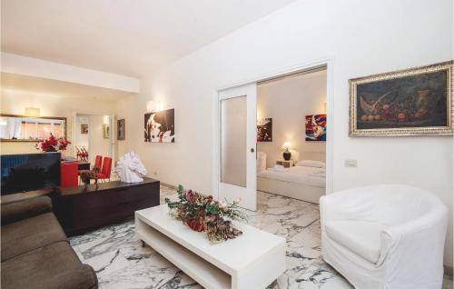 Falconieri - image 12