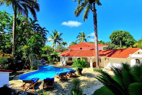 Paradise Oasis with 2 Beautiful & Private Villas