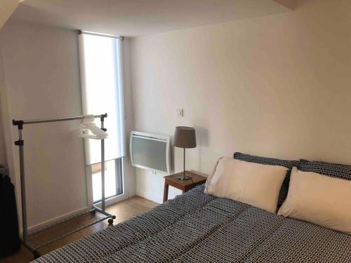 Logement neuf avec jardin privé 4 couchages et Jacuzzi Piscine en option (Logement neuf avec jardin prive 4 couchages et Jacuzzi Piscine en option) in La Chapelle-Chaussee