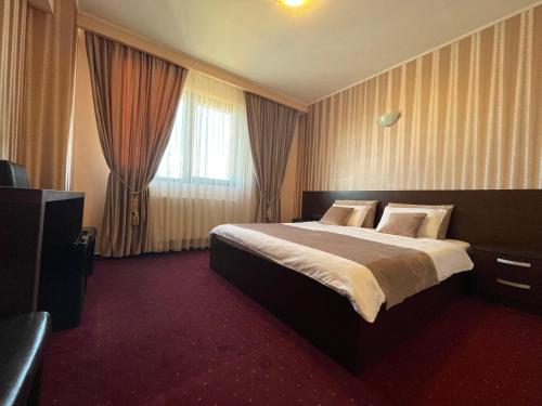 . Hotel Athos