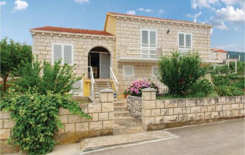 Cozy Apartment In Racisce With House Sea View - Račišće