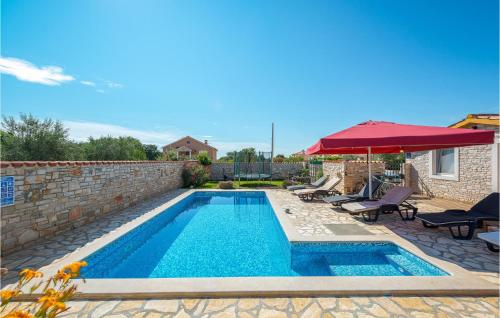 Gorgeous Home In Golubovo With Wifi