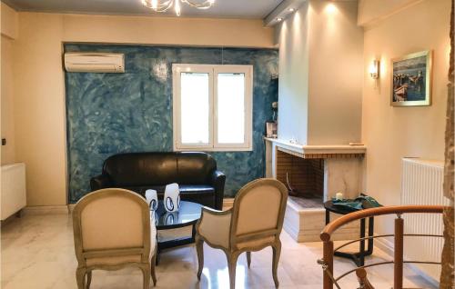 Amazing Home In Artemida With Kitchen