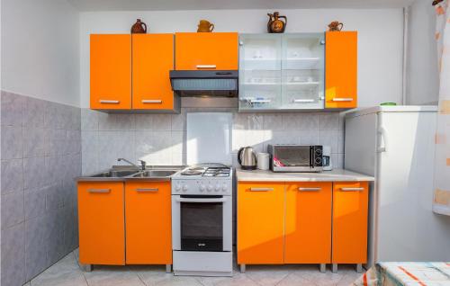 Nice Apartment In Kapelica With Kitchen