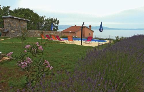pludmale, Stunning Apartment In Klenovica in Klenovica