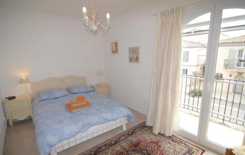 Cozy Home In Aigues-mortes With Wifi