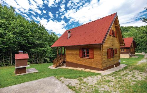 Beautiful Home In Licki Osik With Kitchen