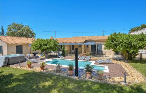 Gorgeous Home In Eyragues With Outdoor Swimming Pool