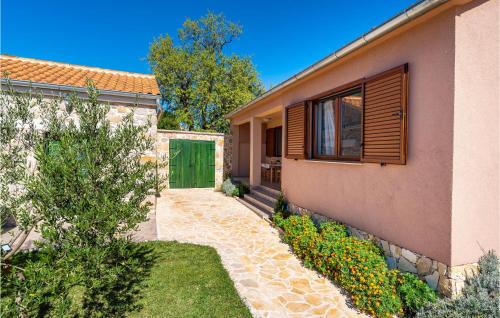 Beautiful Home In Benkovac With Kitchen