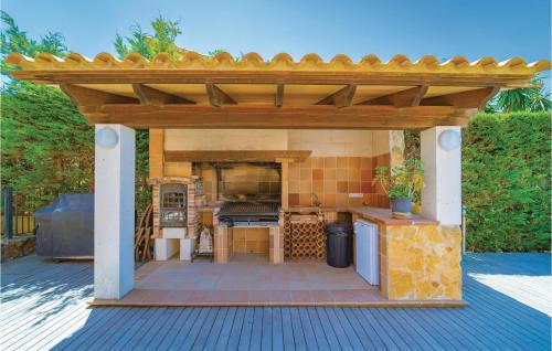 Four-Bedroom Holiday Home in Sa Torre - image 3