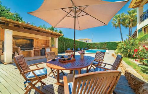 Four-Bedroom Holiday Home in Sa Torre - image 12