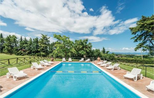  Beautiful apartment in Castiglione d,Lago PG with 1 Bedrooms, WiFi and Outdoor swimming pool in Strada