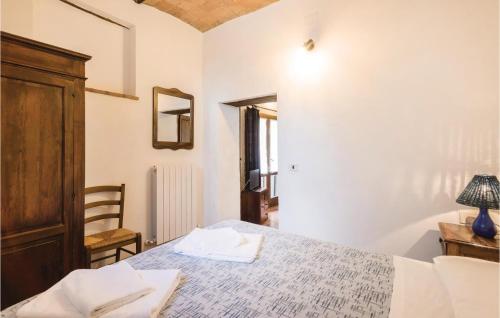 Cozy Apartment In Castiglione D,lago Pg With Kitchen