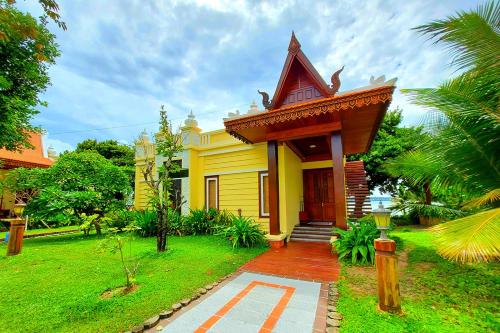 Exterior view, Try Palace Resort Sihanoukville in Sokha Beach