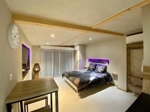 LE STUDIO,Superbe appartement meublé avec terrasse (LE STUDIO,Superbe appartement meuble avec terrasse) in Foucherans (Franche-Comte)