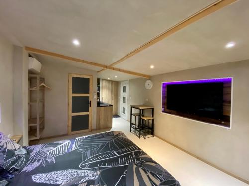 LE STUDIO,Superbe appartement meublé avec terrasse (LE STUDIO,Superbe appartement meuble avec terrasse) in Foucherans (Franche-Comte)