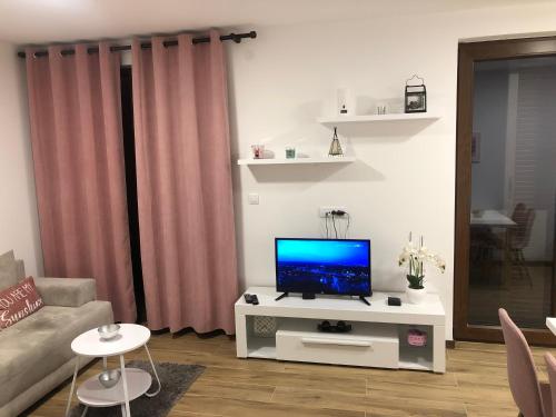 Apartment image 10