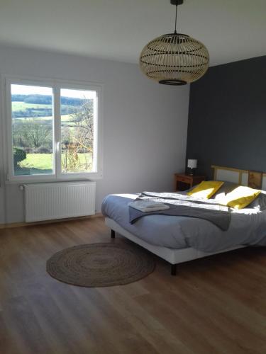 Agréable chambre meublée, vue sur la vallée de l'Auxois - Mesmont