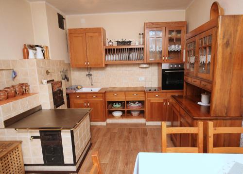 Ostir`s Holiday Home - image 13