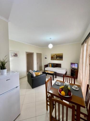 Apartment with Sea View image 9