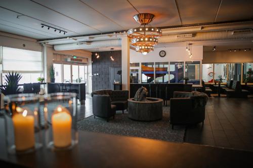 Vesterland Feriepark Hytter hotell og leikeland - image 3