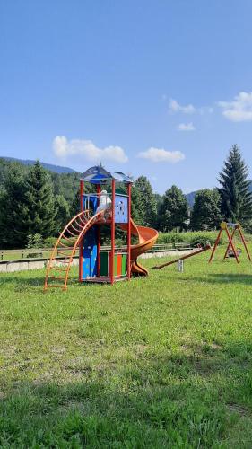 Spēļu laukums, Kuća za odmor Forest Dream u blizini rijeke Kupe (Kuca za odmor Forest Dream u blizini rijeke Kupe) in Kamenski Hrib