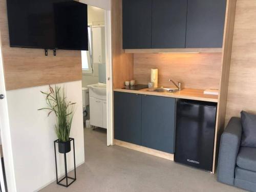 2 bedrooms, 3 beds