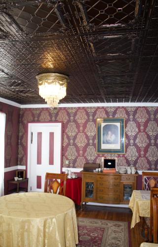 المرافق, The Gridley Inn B&B in ووترلو