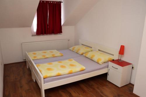 Rooms & Apartment Jozić