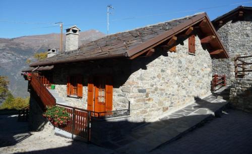 La Maison de Chantal gîte à louer Dondena