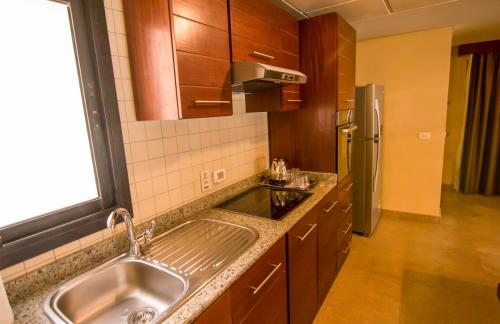 Kitchen, Marina Residence Suites Port Ghalib in Qesm Marsa Alam