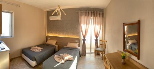 Greek Islands Studios - image 2