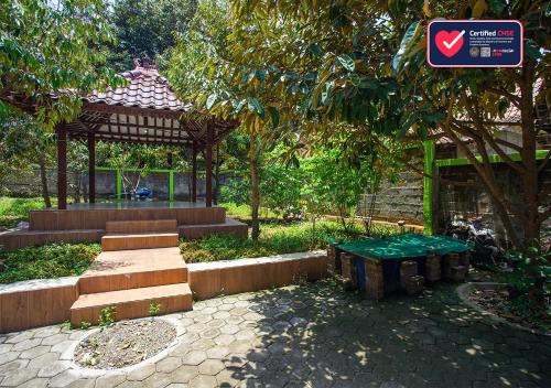 Garden, Omah Etam Villa in Sendangagung