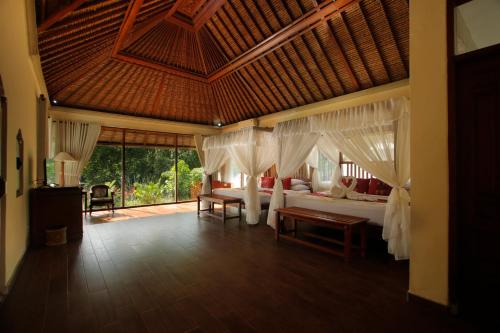 Santi Mandala Villa & Spa